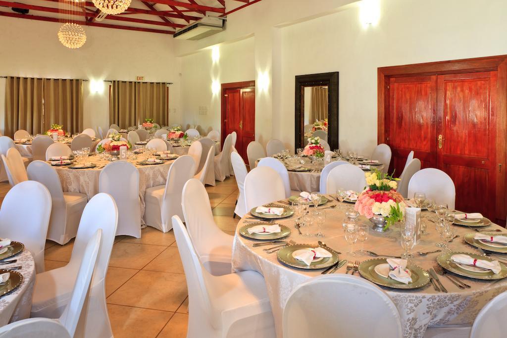 Zulu Nyala Country Manor Hotel Johannesburg Exterior photo